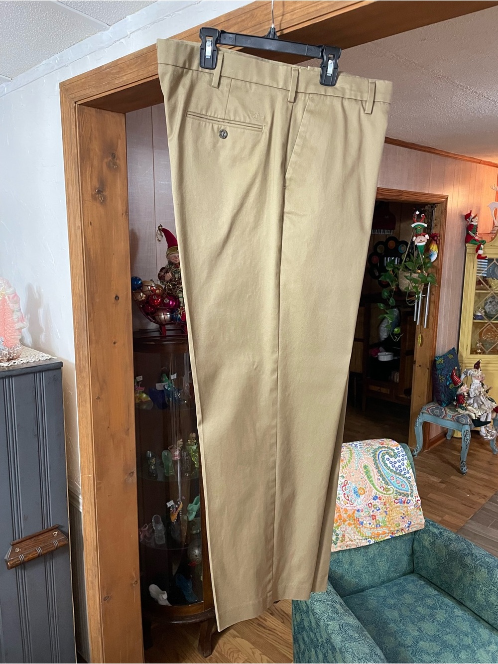 Dockers Men's Khaki Flat-Front Casual Dress Pants - Tan 40x32